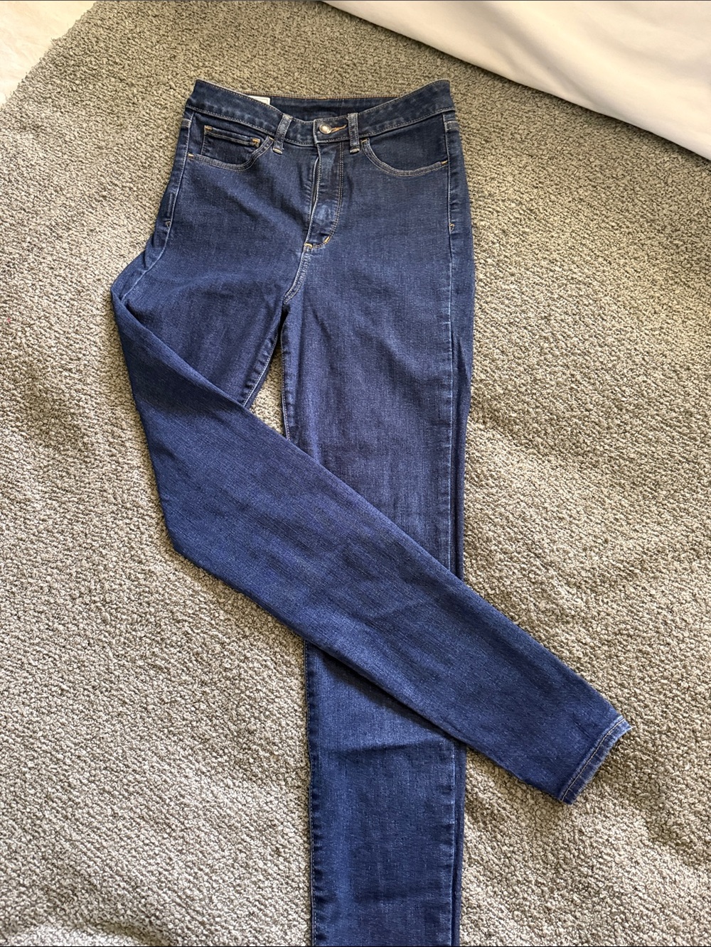 GAP Women's Navy Skinny Jeans